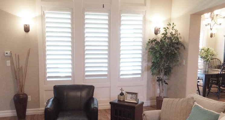 Dover family room white shutters